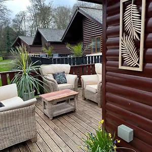 https://maxs-woodland-lodge.yorkshirehotels.net